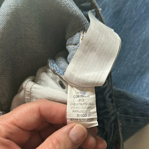 Abercrombie & Fitch Curve Love High Rise ‘90s Relaxed Jeans Size 25 - Picture 6 of 10